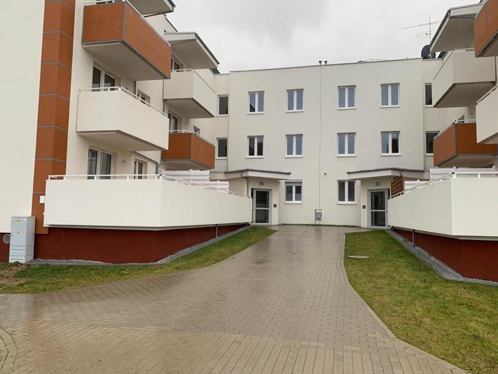 Apartament - Brzeska For You ลูบิน ภายนอก รูปภาพ